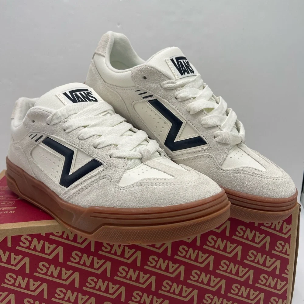 Vans Men’s Upland
Suede Marshmallow/Gum
VN000D250VM Sneakers - Picture 3 of 16